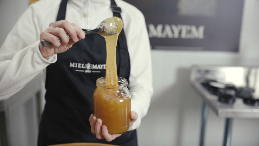 ¿Sabes la diferencia entre la miel natural y la miel natural cruda?