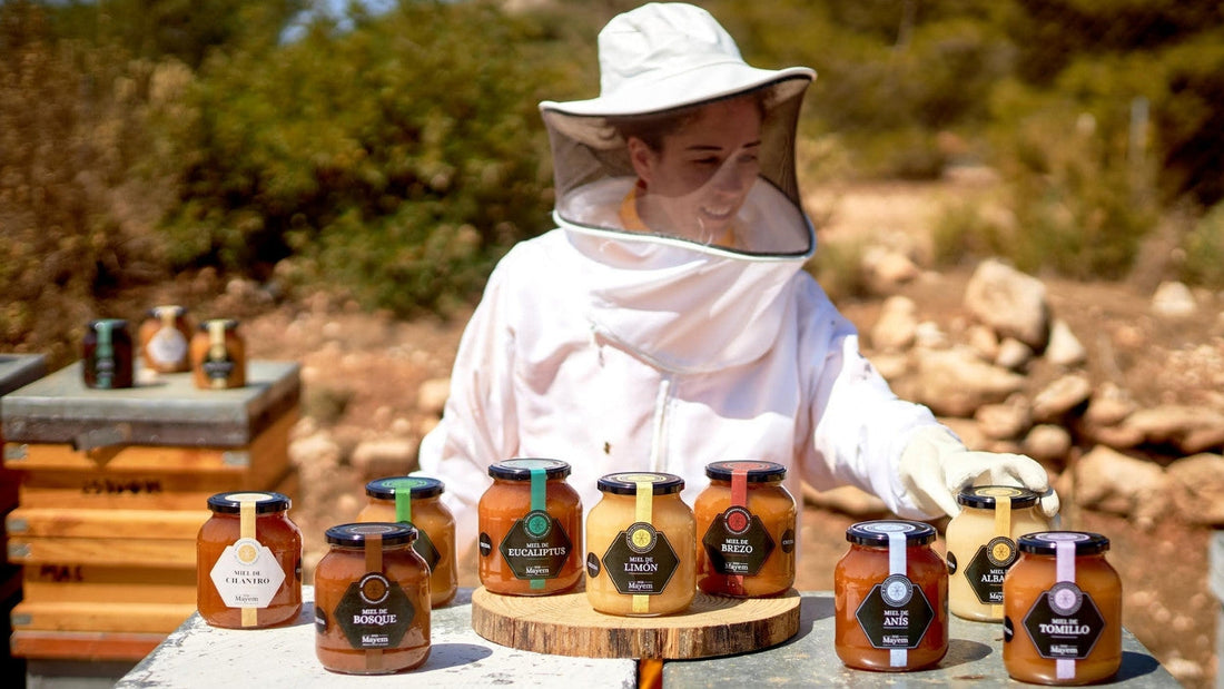 ¿El color de la miel natural define su sabor?